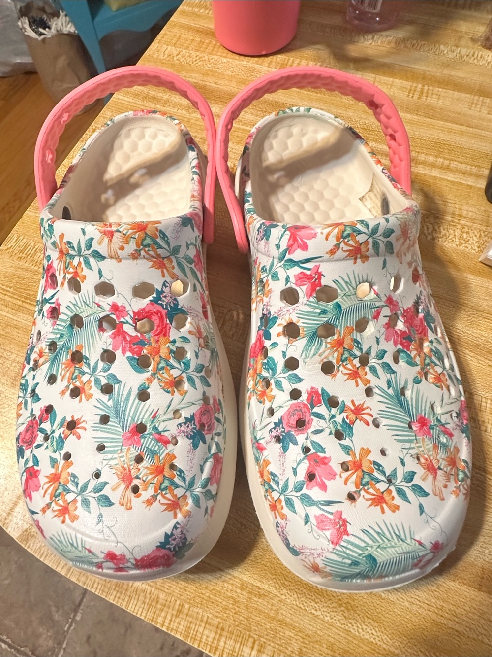 Joybees Women's Active Clogs – White Multi Floral Print ~ Size 8